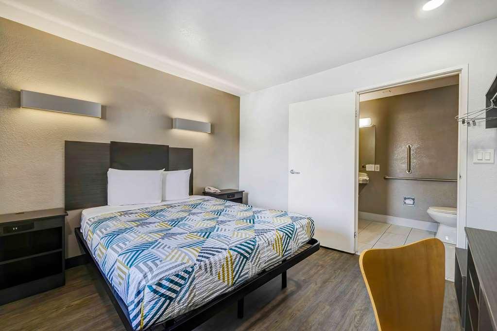 Motel 6 Denton, Tx - Unt Quarto foto